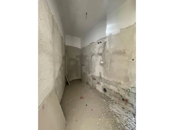 Tirane, shes apartament 1+1 , 52 m² 110.000 € (Liqeni i Thatë)