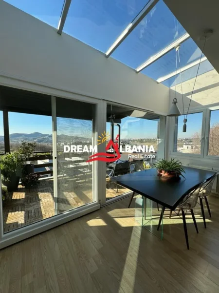 Tirane, shitet 2+1+Ballkon Kati 2, 126 m² 370.000 € (Tek Long Hill, prane Teg)