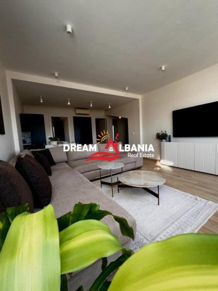 Tirane, shitet 2+1+Ballkon Kati 2, 126 m² 370.000 € (Tek Long Hill, prane Teg)