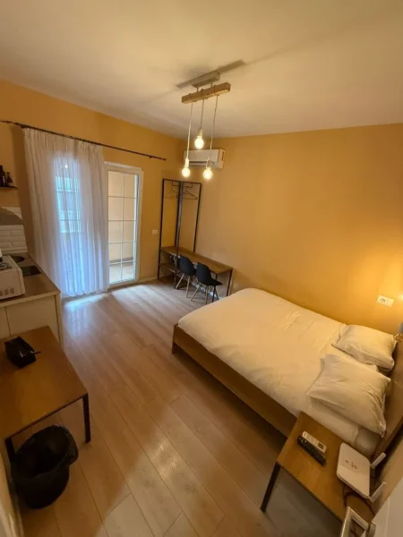 Tirane, jepet me qera garsonier 1+1 Kati 4, 40 m² 550 € (MYSLYM SHYRI)