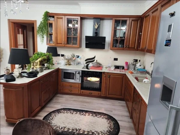 Tirane, shitet apartament 2+1+Ballkon Kati 7, 144 m² 288.000 € (SIRI KODRA)