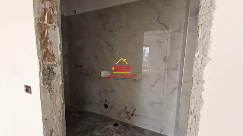 Tirane, shitet apartament 3+1+Aneks+Ballkon Kati 10, 128 m² 271.000 € (Rruga Qemal Stafa)