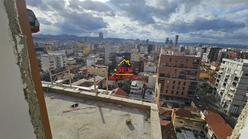 Tirane, shitet apartament 3+1+Aneks+Ballkon Kati 10, 128 m² 271.000 € (Rruga Qemal Stafa)