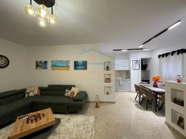Durres, shitet apartament 2+1+Ballkon Kati 4, 100 m² 165.000 € (vollga)