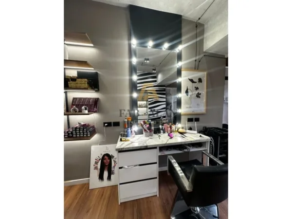 Tirane, jepet me qera ambjent biznesi Kati 0, 50 m² 380 € (Nsheraku, Vasil Shanto)