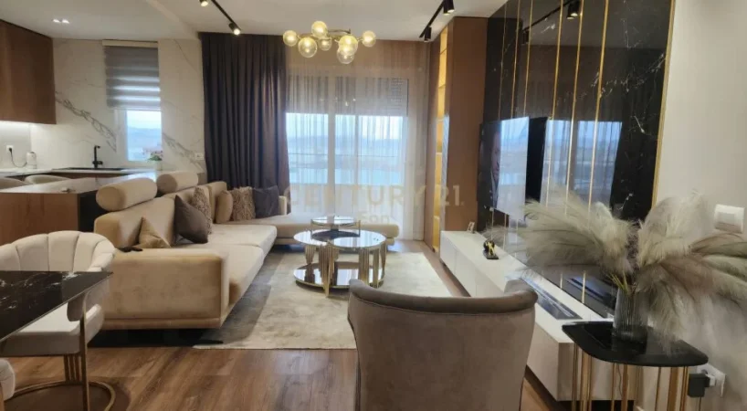 Durres, shitet apartament 3+1+Ballkon Kati 8, 146 m² 380.000 € (Rruga e re Portit)