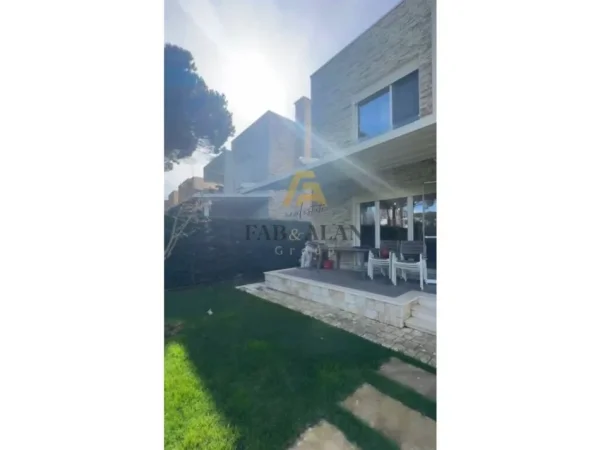 Gjiri Lalezit | Hamallaj, shitet Vile 2 Katshe , 550.000 € (Gjiri i Lalzit, Lura 3)