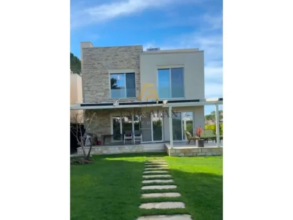 Gjiri Lalezit | Hamallaj, shitet Vile 2 Katshe , 550.000 € (Gjiri i Lalzit, Lura 3)