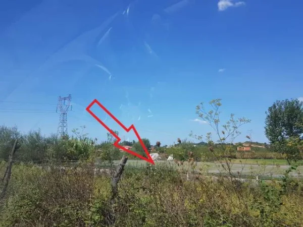 Fushe Kruje, Shiten 2 Toka Are me siperfaqe totale 3.500 m², Cmimi Fillestar 3.500.000 Leke