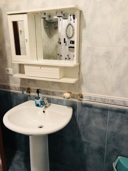 Tirane, jepet me qera apartament 2+1+BLK Kati 6, 110 m² 500 Euro (islam alla)