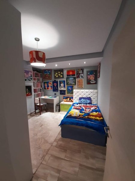 Tirane, shitet apartament 3+1+BLK Kati 3, 145 m² 216.000 Euro (Komuna E Parisit)