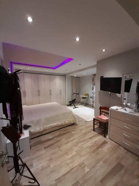 Tirane, shitet apartament 3+1+BLK Kati 3, 145 m² 216.000 Euro (Komuna E Parisit)