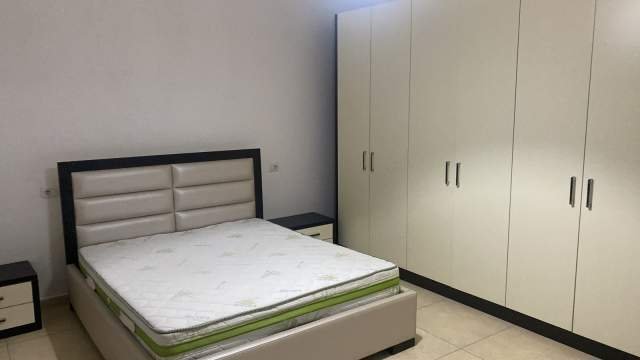 Tirane, jepet me qera apartament 3+1+BLK Kati 1, 120 m² 320 Euro (RR PETI)