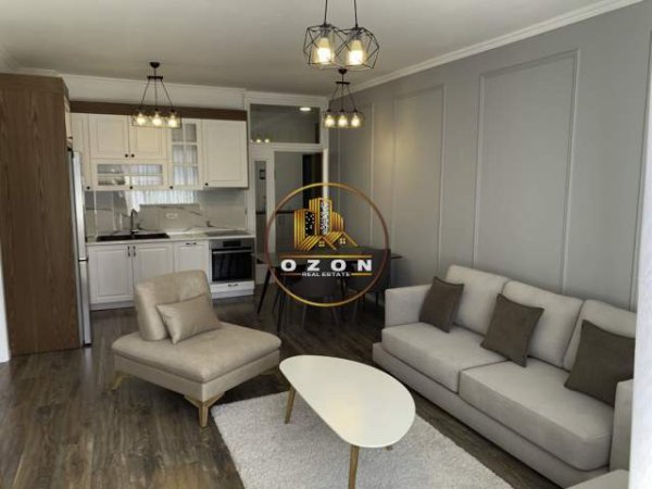 Tirane, jepet me qera apartament 2+1+BLK Kati 4, 90 m² 550 Euro (Kopshti Zoologjik)