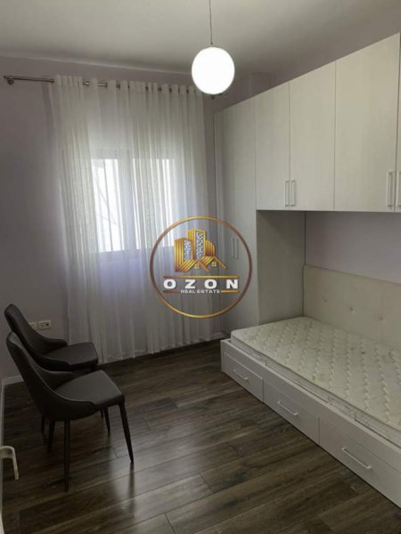 Tirane, jepet me qera apartament 2+1+BLK Kati 4, 90 m² 550 Euro (Kopshti Zoologjik)