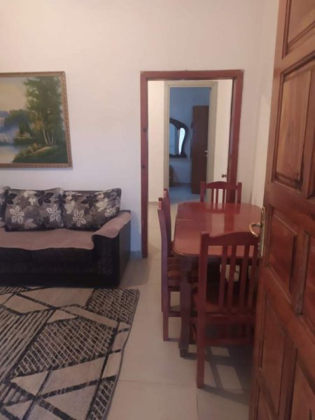 Tirane, jepet me qera shtepi 2+1 Kati 1, 90 m² 35.000 Leke (Rruga e Burgut)