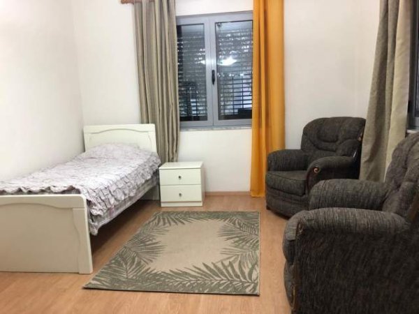 Tirane, jap me qera apartament 3+1+A+BLK Kati 1, 140 m² 600 Euro (Inxhinieria e Ndertimit)