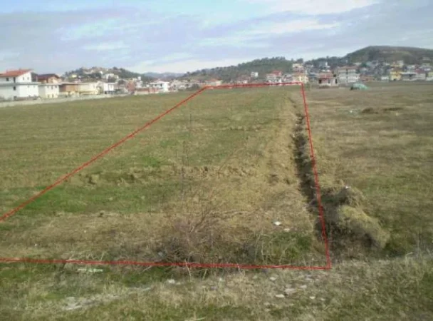 Kavaje, Shitet Toke Are 5000 m2, Cmimi Fillestar 4.912.500 Leke