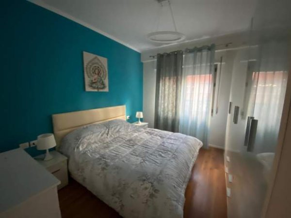 Tirane, jepet me qera apartament 1+1+A+BLK Kati 2, 72 m² 650 Euro (delijorgji)