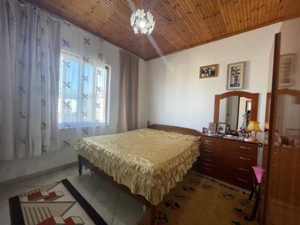 Tirane, shes Vile 3+1+BLK Kati 3, 294 m² 150.000 Euro (INSTITUT)