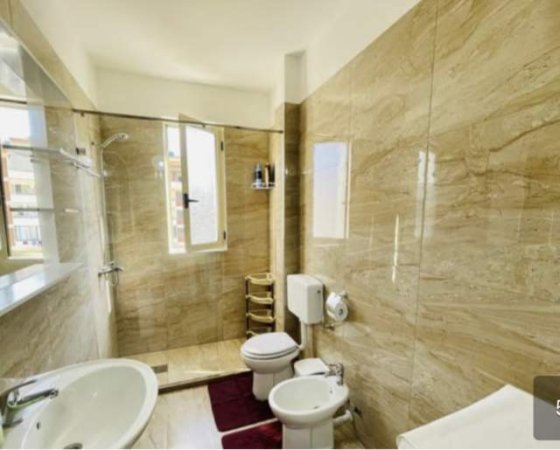 Vlore, jepet me qera apartament 1+1+BLK Kati 7, 68 m² 28 Euro (Lungomare)