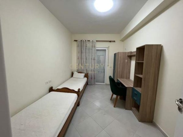 Tirane, apartament 2+1 Kati 6, 130 m² 550 Euro (liqeni i thate)