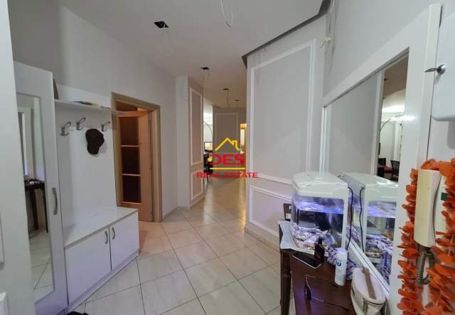 shitet apartament Kati 5, 118 m² 92.500 Euro (Rruga Lef Sallata)