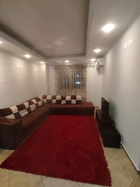 Tirane, jepet me qera apartament 2+1+BLK Kati 1, 84 m² 450 Euro (Rruga Ndre Mjeda)