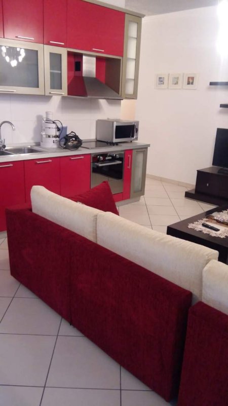 Tirane, jepet me qera apartament 2+1+BLK Kati 8, 70 m² 550 Euro (panorama)