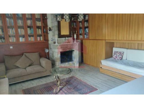 Tirane, jepet me qera Vile Kati 2, 140 m² 1.000 Euro (Surrel)