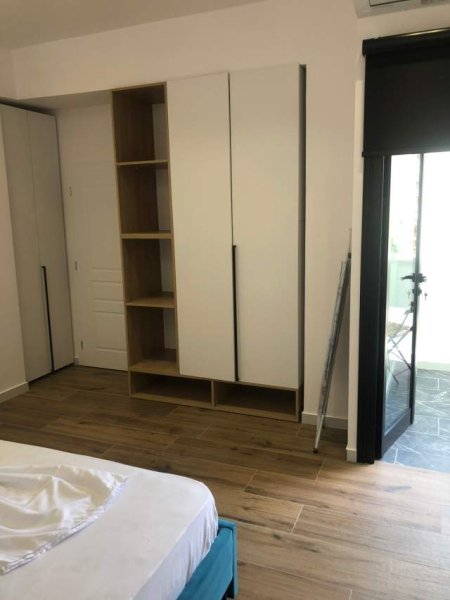 Tirane, jepet me qera apartament 1+1+BLK Kati 5, 60 m² 500 Euro (qemal stafa)