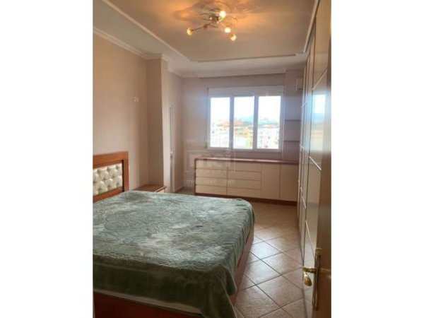 Tirane, jepet me qera apartament 1+1+BLK 70 m² 500 Euro (Komuna e Parisit)