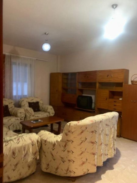 Tirane, jepet me qera apartament 3+1+BLK Kati 1, 101 m² 350 Euro (Rruga e Dibres)