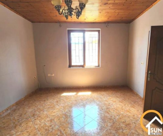 Shkoder, shitet shtepi 1+1 Kati 0, 100 m² 54.500 Euro