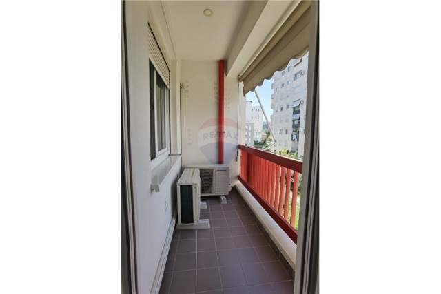 Tirane, shitet apartament Kati 2, 93 m² 153.000 Euro (kontakt)