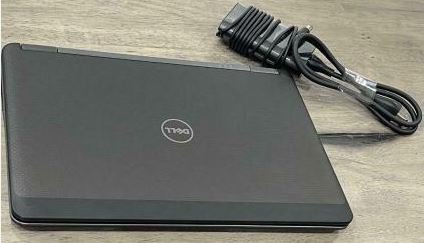 Tirane, shes Laptop Dell 130 Euro