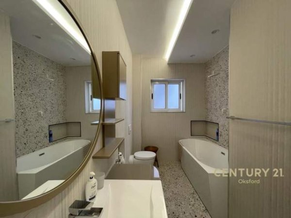 Tirane, shitet apartament 3+1+A+BLK Kati 6, 145 m² 300.000 Euro (shallvaret)