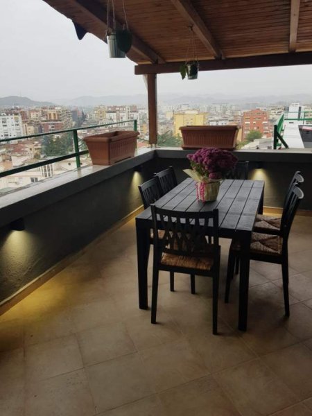 Tirane, Jepet me Qera Apartament 2+1+BLK Kati 10, 115 m² 700 Euro tek Rruga e Bogdaneve