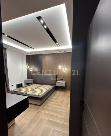 Durres, shitet apartament 2+1 Kati 5, 105 m² 230.000 € (Rruga e re e Portit)