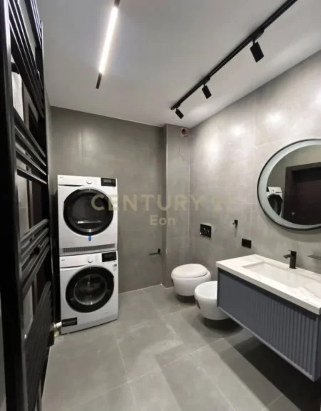 Durres, shitet apartament 2+1 Kati 5, 105 m² 230.000 € (Rruga e re e Portit)