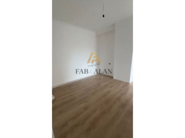 Tirane, shitet apartament 2+1 , 104 m² 135.000 € (Vila L, Astir)