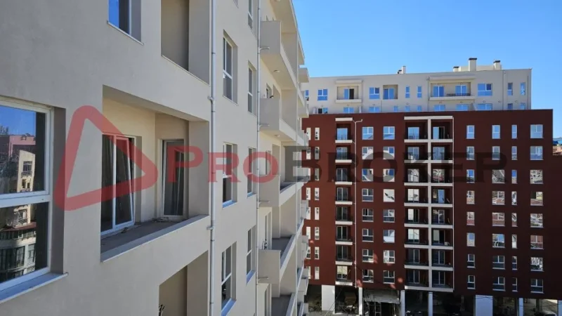 Tirane, shitet apartament 2+1+Ballkon Kati 5, 122 m² 164.000 € (Rruga Dritan Hoxha)