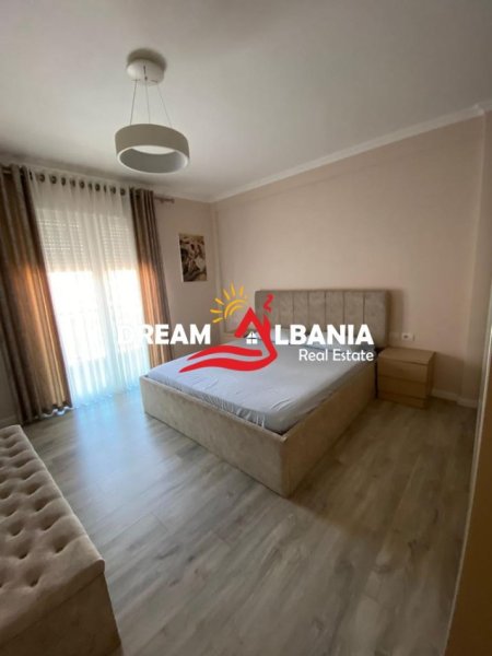 Tirane, jepet me qera apartament 2+1+Ballkon Kati 5, 110 m² 600 € (Tek Fusha e Aviacionit)