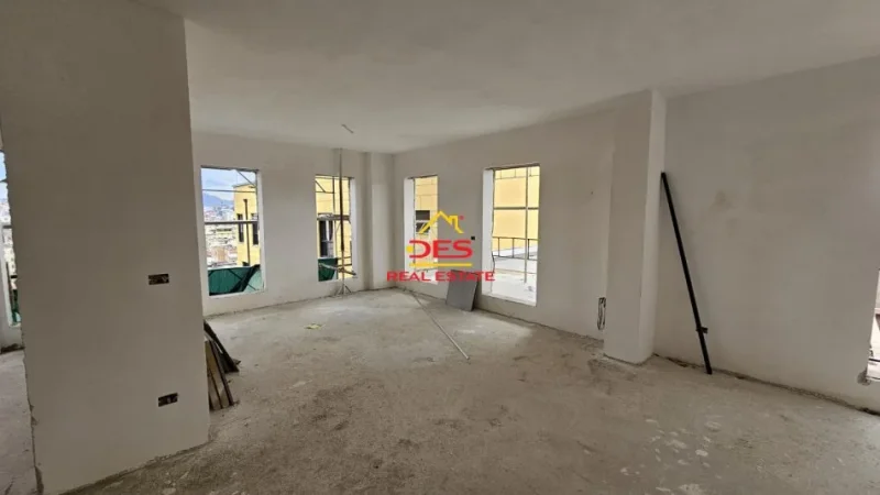 Tirane, shitet apartament 3+1+Aneks+Ballkon Kati 7, 207 m² 370.000 € (Rruga Qemal Stafa)