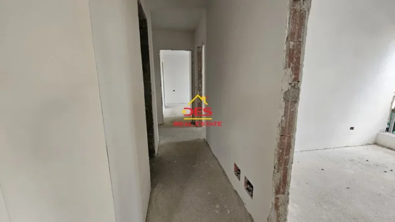 Tirane, shitet apartament 3+1+Aneks+Ballkon Kati 7, 207 m² 370.000 € (Rruga Qemal Stafa)