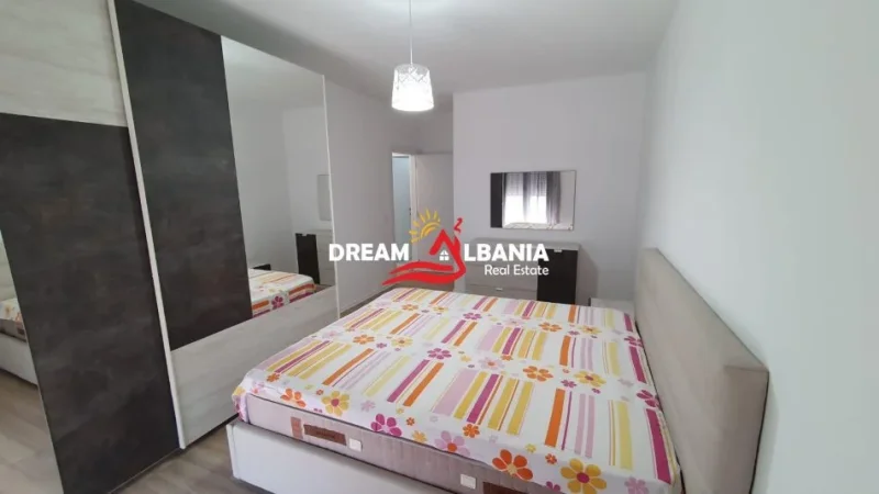 Tirane, jepet me qera apartament 2+1+Ballkon Kati 7, 110 m² 650 € (Tek Rezidenca Zirkon, tek Oxhaku)