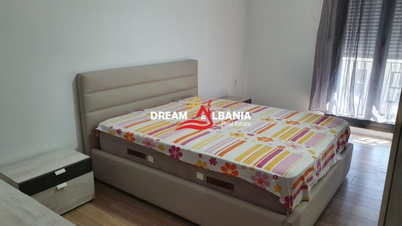 Tirane, jepet me qera apartament 2+1+Ballkon Kati 7, 110 m² 650 € (Tek Rezidenca Zirkon, tek Oxhaku)