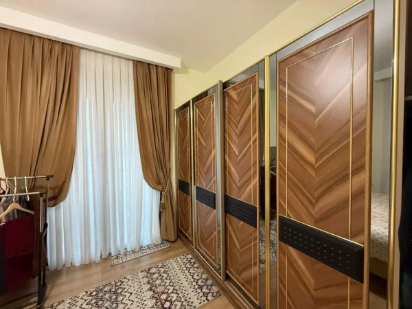 Tirane, shitet apartament 2+1 , 101 m² (Ish Restorant Durresi)