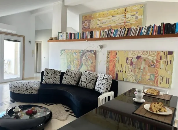 Durres, shitet Vile 3 Katshe Kati 4, 460 m² 600.000 € (Gjykata, Durrës)