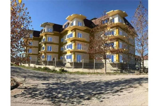 Tirane, shitet 3+1 , 152 m² (Apartament - Për Shitje - Zone Rurale, Shqipëri APARTAMENT 3+1+2 PER SHITJE TE LAKE LAND RESIDENCE)